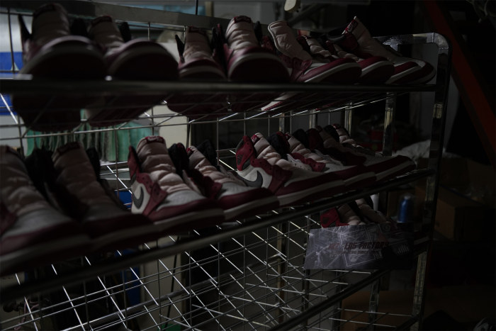 Travis Scott x Nike Air Jordan 1 Low OG “Black/Phantom” GS（A1）