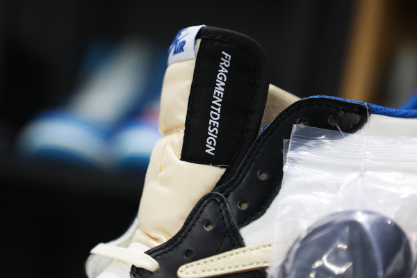 Fragment x Travis Scott x Air Jordan 1 Low GS（A1）