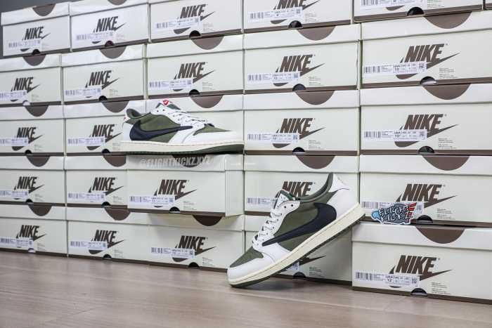 Travis Scott x Air Jordan 1 ' Medium Olive' GS（A1）