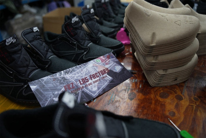 Travis Scott x Nike Air Jordan 1 Low OG “Black/Phantom” GS（A1）