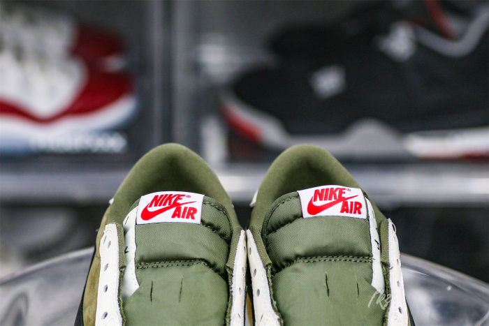 Travis Scott x Air Jordan 1 ' Medium Olive' GS（A1）