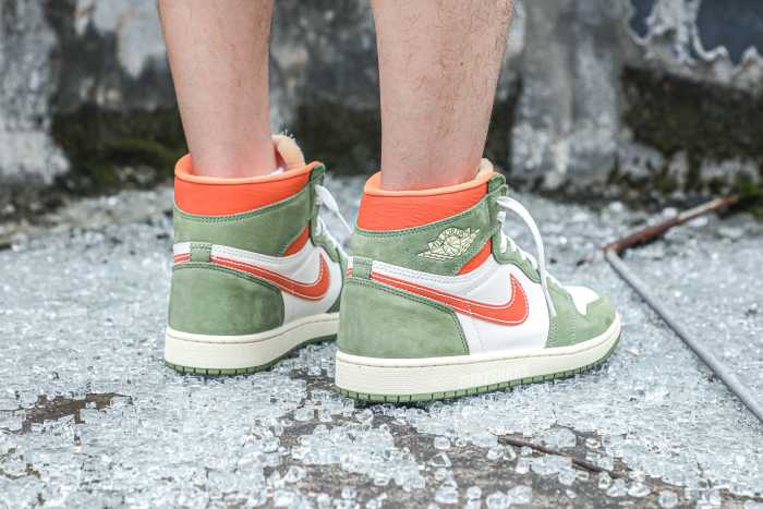 Air Jordan 1 High OG Celadon GS