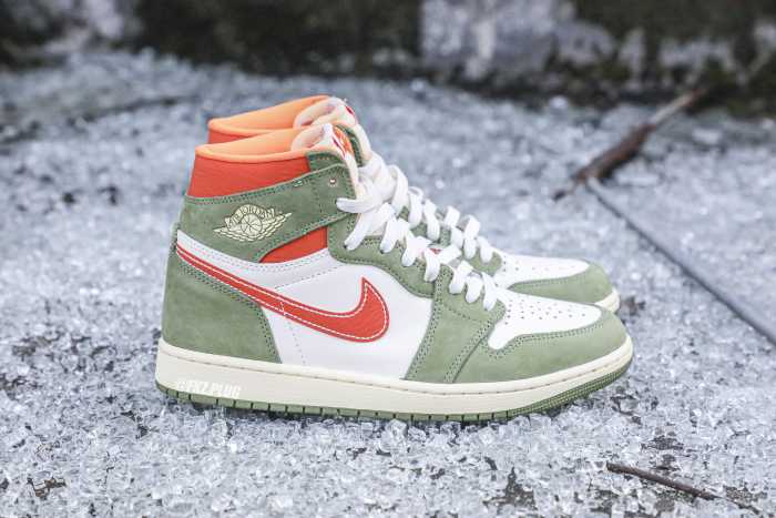Air Jordan 1 High OG Celadon GS