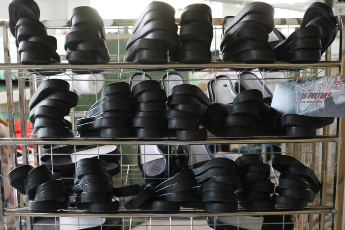 Travis Scott x Nike Air Jordan 1 Low OG “Black/Phantom” GS（A1）