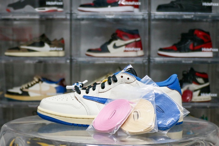 Travis Scott x Fragment x Air Jordan 1 Low OG GS（A1）