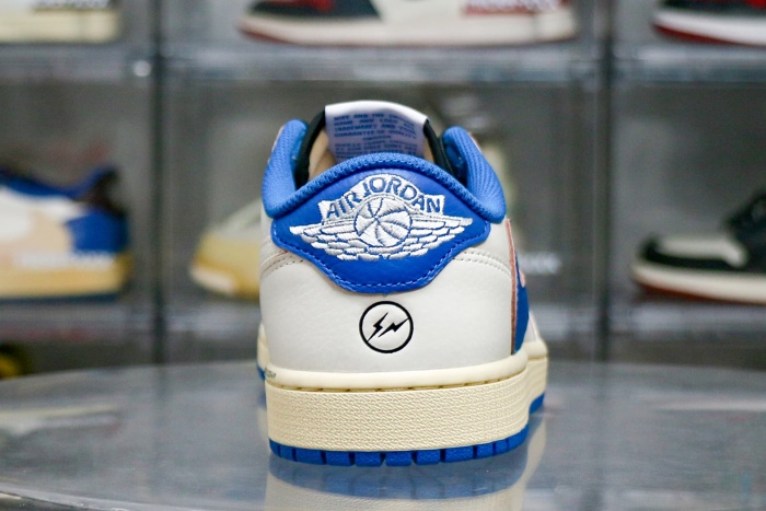 Travis Scott x Fragment x Air Jordan 1 Low OG GS（A1）