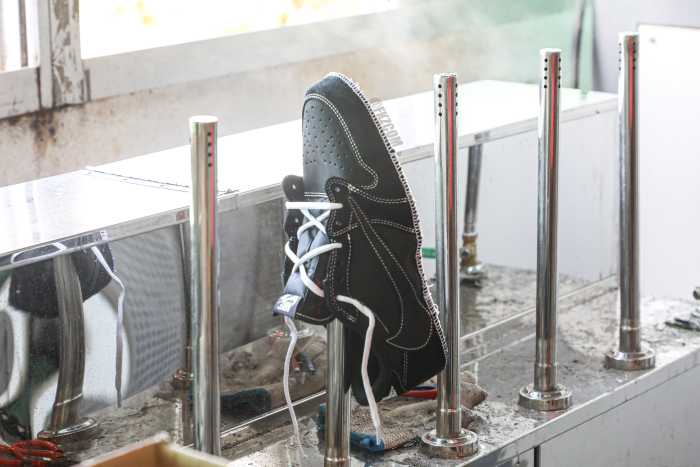 Travis Scott x Nike Air Jordan 1 Low OG “Black/Phantom” GS（A1）