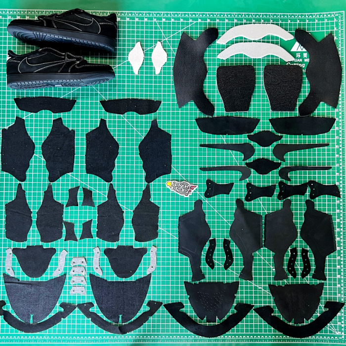 Travis Scott x Nike Air Jordan 1 Low OG “Black/Phantom” GS（A1）