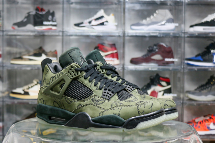 Kaws X Air Jordan 4 Retro Green Sample（A1）