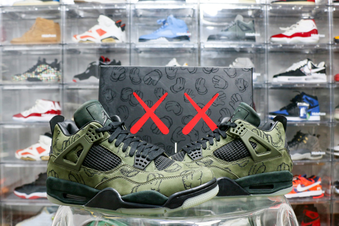 Kaws X Air Jordan 4 Retro Green Sample（A1）