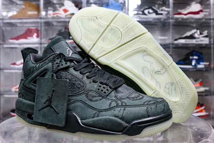 Kaws X Air Jordan 4 Retro Black 2017（A1）
