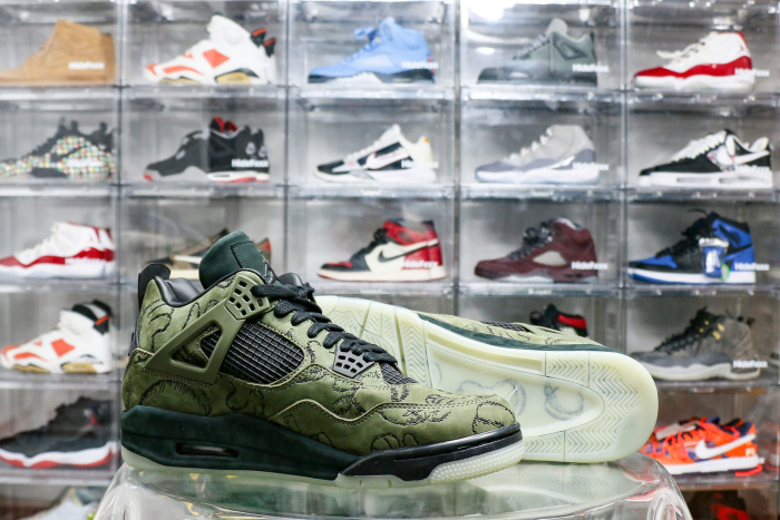 Kaws X Air Jordan 4 Retro Green Sample（A1）