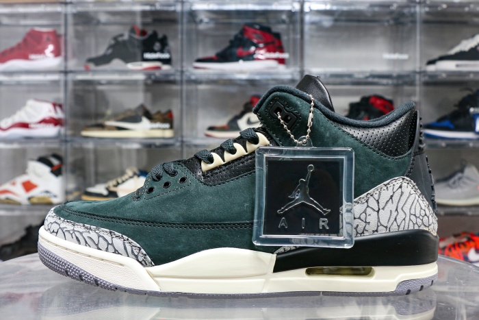 Air Jordan 3 Retro Off Noir WMNS 2025 (A1)