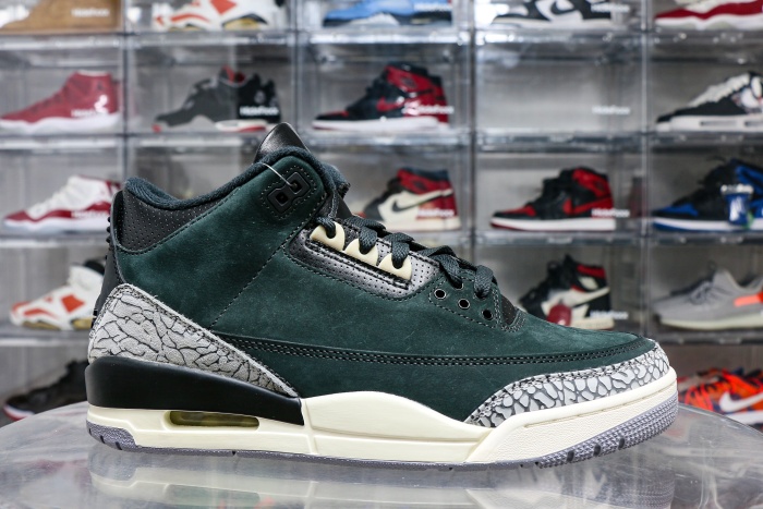Air Jordan 3 Retro Off Noir WMNS 2025 (A1)