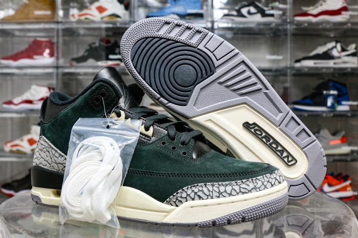 Air Jordan 3 Retro Off Noir WMNS 2025 (A1)