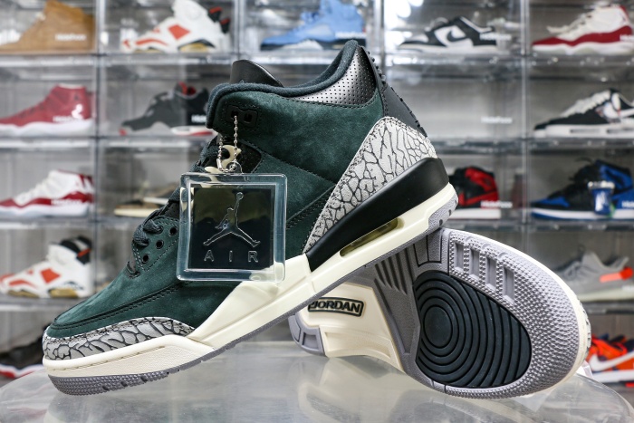 Air Jordan 3 Retro Off Noir WMNS 2025 (A1)