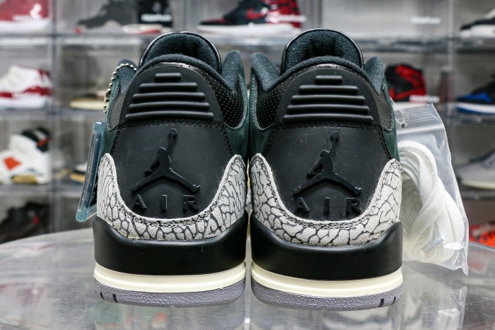 Air Jordan 3 Retro Off Noir WMNS 2025 (A1)