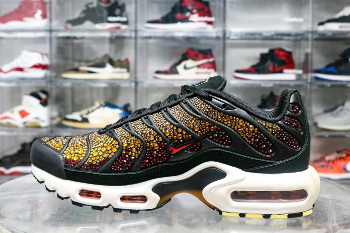 Swarovski X Wmns Air Max Plus Sunset