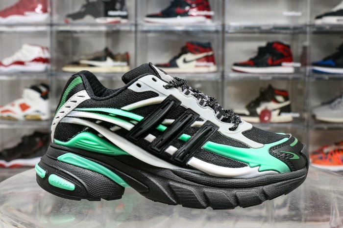 Pharrell x adidas Adistar Jellyfish Black Royal Green