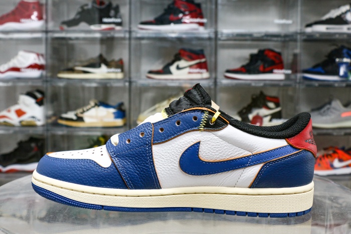 Air Jordan 1 Retro Low OG Summit White