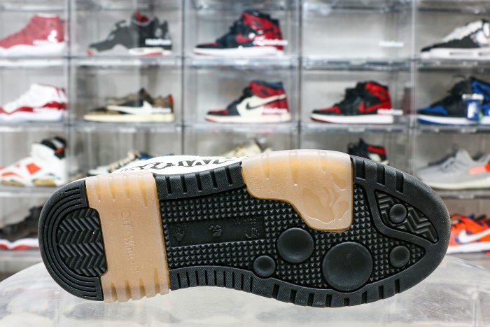 OFF-WHITE Out Of Office OOO Low Tops White Black