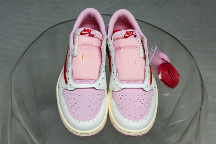 Travis Scott x Air Jordan 1 Low OG  Shy Pink Red  2025