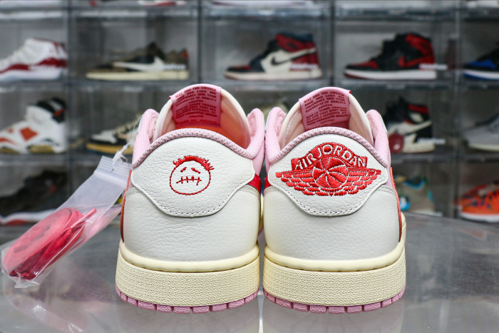 Travis Scott x Air Jordan 1 Low OG  Shy Pink Red  2025