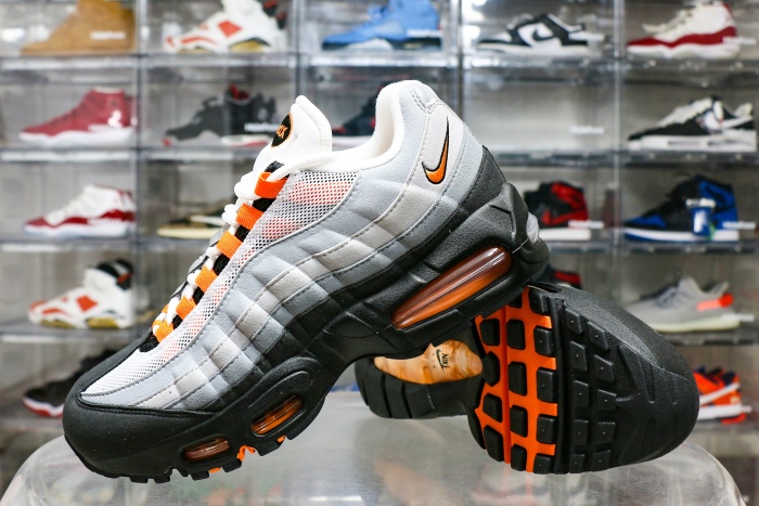 Nike Air Max 95 OG Big Bubble Bright Mandarin 2.0 (2025)