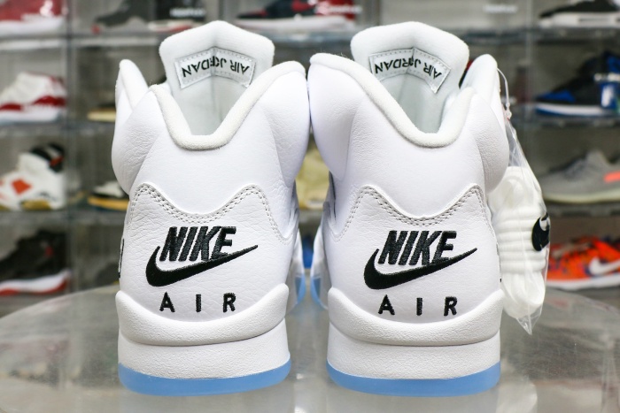 Jordan 5 Retro “Metallic White” 2025 ( A1)