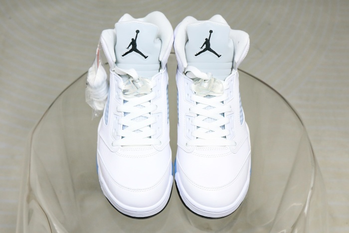 Jordan 5 Retro “Metallic White” 2025 ( A1)