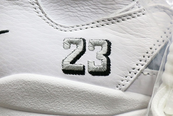 Jordan 5 Retro “Metallic White” 2025 ( A1)