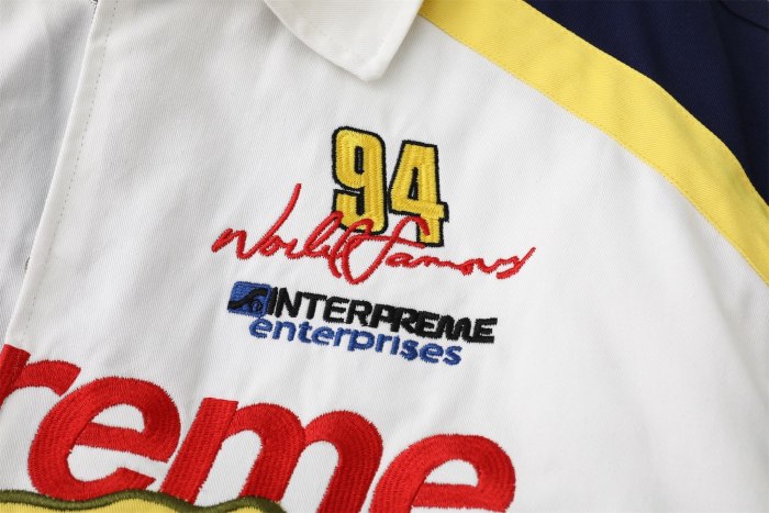 Supreme SpongeBob SquarePants x JEFF HAMILTON 25S WEEK11 Jacket