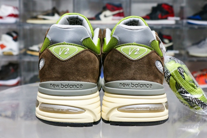 New Balance 991v2 MiUK Daniëlle Cathari x Kith Reverse Matcha