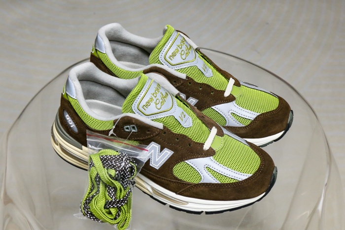 New Balance 991v2 MiUK Daniëlle Cathari x Kith Reverse Matcha