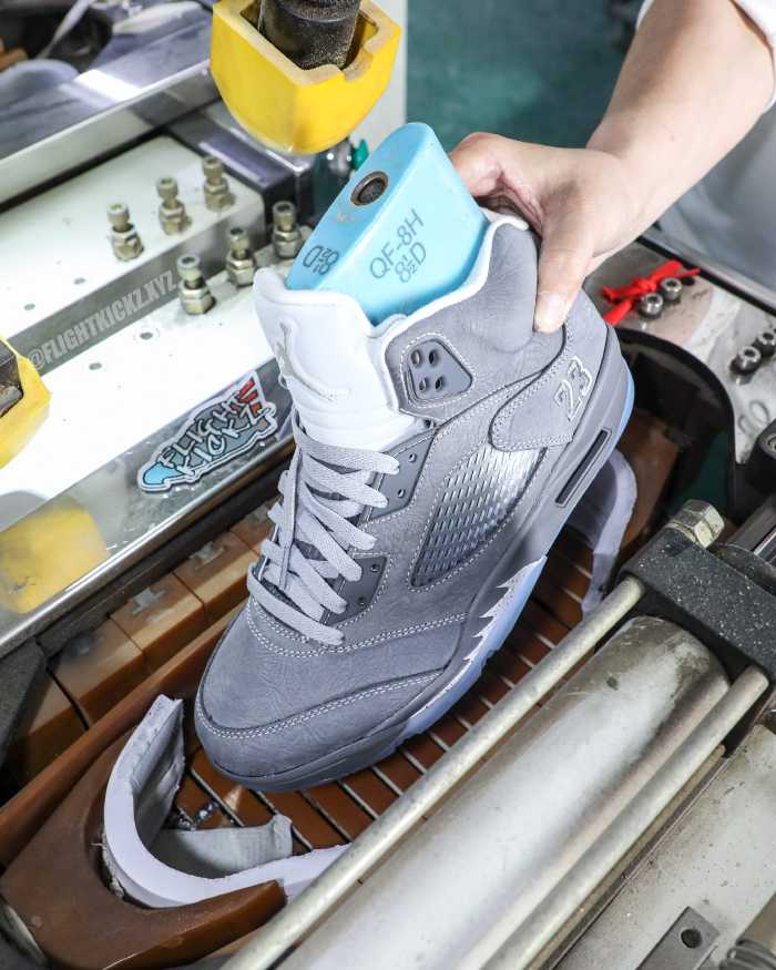 Air Jordan 5 Retro Wolf Grey 2026 GS(A1)