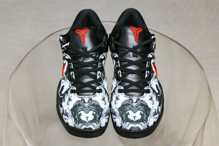 Nike Kobe 8 Protro Black Red Year Horse