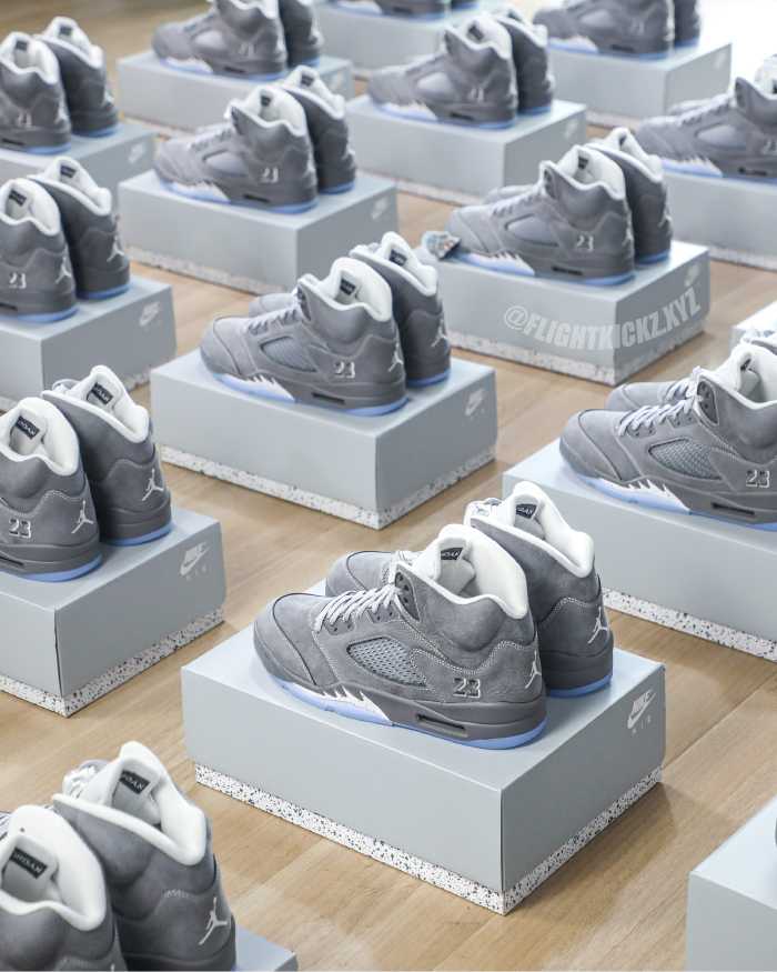 Air Jordan 5 Retro Wolf Grey 2026 (A1)