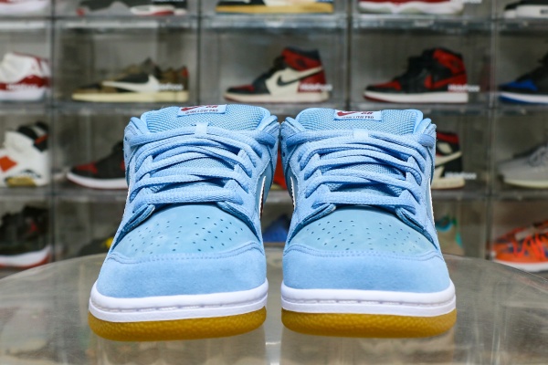 Nike Dunk Low Premium SB Philadelphia Phillies