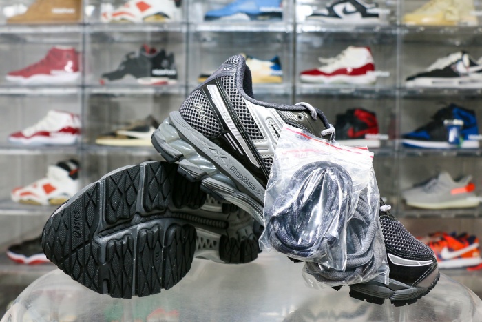 Kith X Gel Kayano 12 1 Tornado Pure Silver