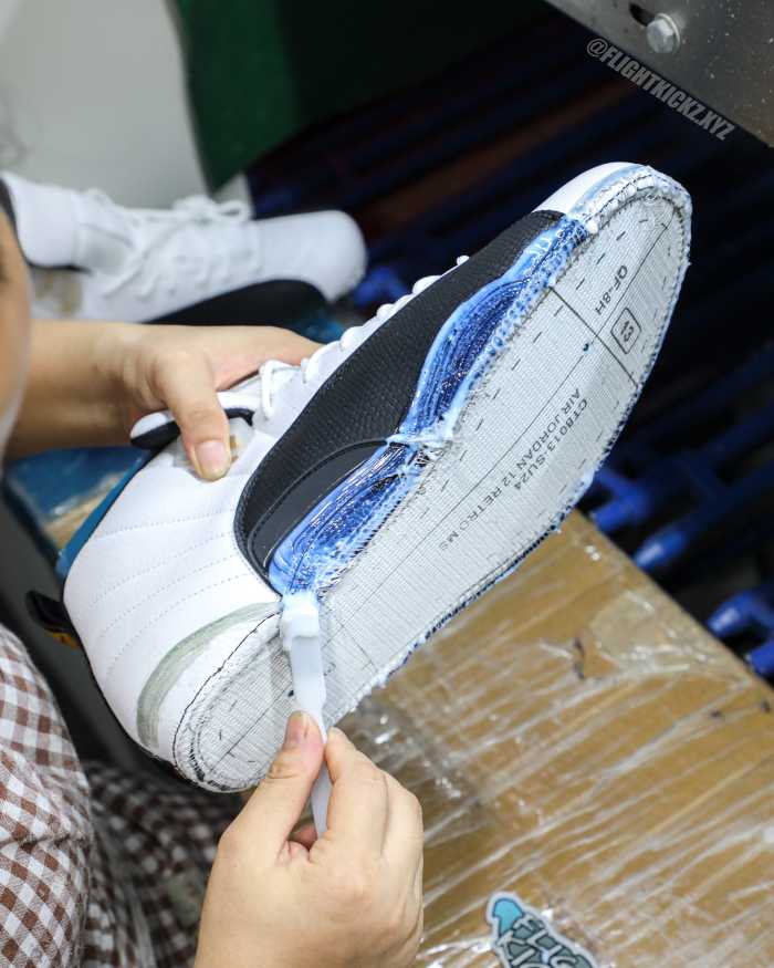 US Warehouse : Air Jordan 12 Retro Taxi 2025 ( A1)