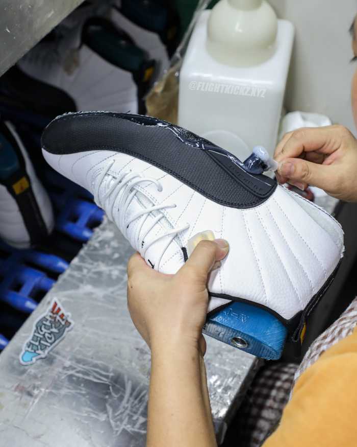 US Warehouse : Air Jordan 12 Retro Taxi 2025 ( A1)