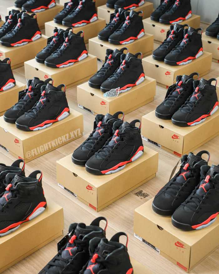 Air Jordan 6 Reverse Saleman Reverse Infrared 2026 (A1)