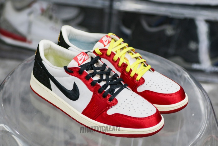 Trophy Room X Air Jordan 1 Retro Low OG SP Away 2024（A1）