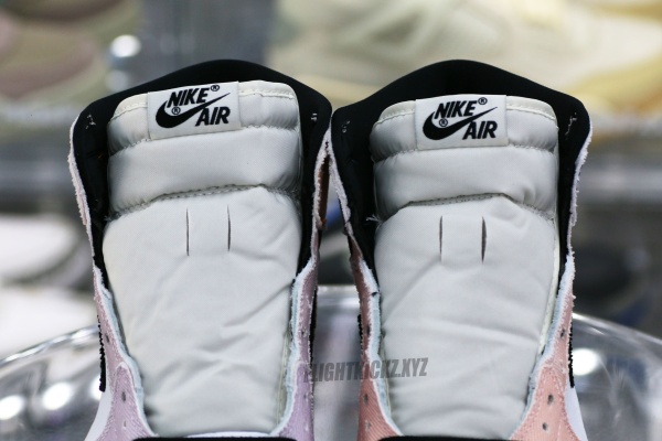 Air Jordan 1 Retro High OG  Skyline