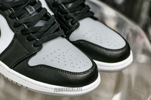 Air Jordan 1 Low Shadow Toe