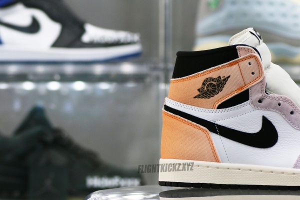 Air Jordan 1 Retro High OG  Skyline