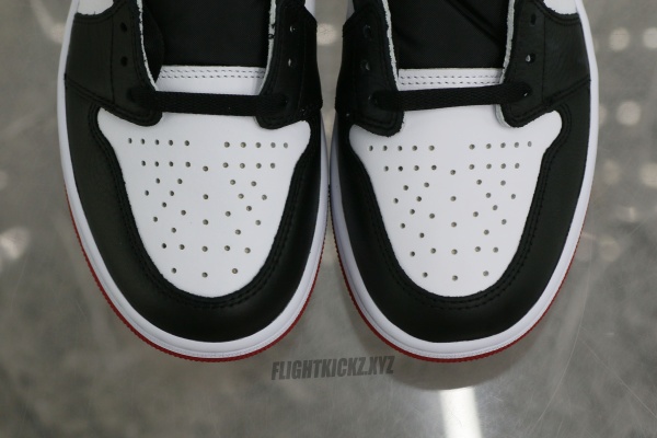Air Jordan 1 Low OG Black Toe 2023