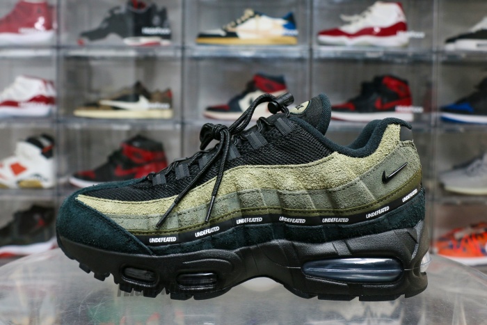 Nike Air Max 95 SP Undefeated Geo La Brea Medium Olive (A1)