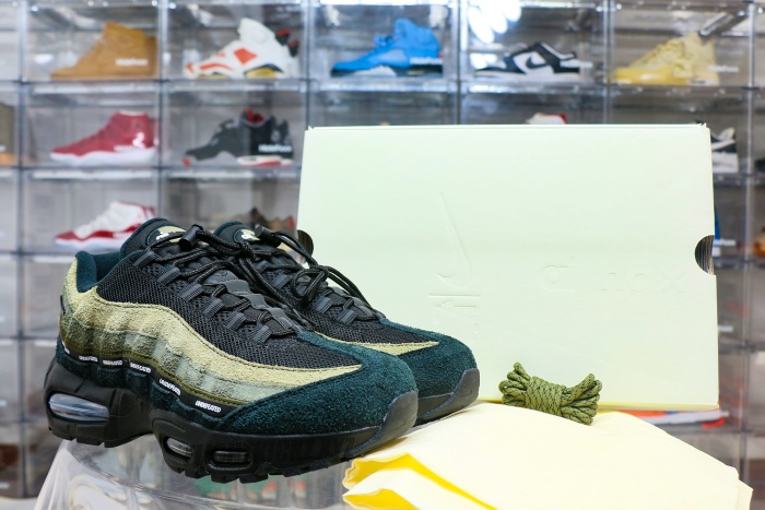 Nike Air Max 95 SP Undefeated Geo La Brea Medium Olive (A1)