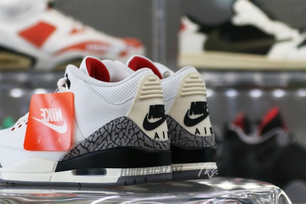 Air Jordan 3 Retro 'White Cement Reimagined' 2023（A1）